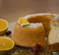
                  Gostoso, saudável e fácil de fazer: aprenda receita de bolo de laranja com casca