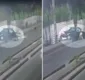 
                  Vídeo: Mulher é arremessada de carro durante capotamento e sobrevive em Salvador