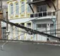 
                  Poste cai e interdita parte do final de linha da Ribeira, em Salvador