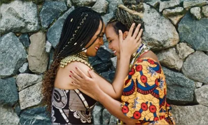 
		Livia Sant'Anna Vaz e Chiara Ramos lançam novo livro em Salvador