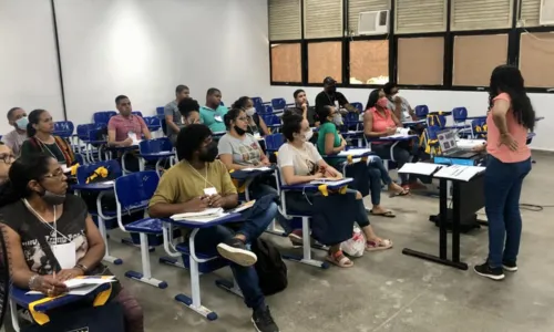 
				
					Mais de 12 mil recenseadores começam a ser treinados pelo IBGE na Bahia
				
				