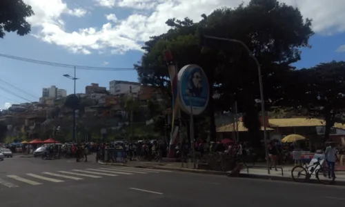 
				
					Caso Rodrigo Castro: familiares e amigos de ciclista realizam protesto no Dique do Tororó, em Salvador
				
				