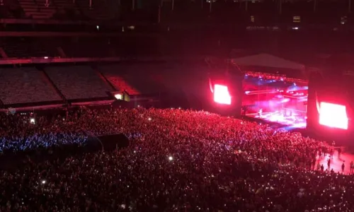 
				
					A-ha lota Arena Fonte Nova em show com ingressos esgotados; FOTOS
				
				