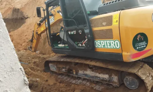 
				
					Homens morrem soterrados após deslizamento de terra em obras no extremo sul da Bahia
				
				