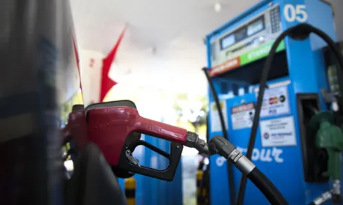 
				
					Petrobras reduz preço da gasolina de novo em menos de duas semanas
				
				