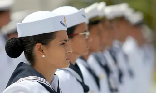 
				
					Concurso da Marinha tem 25 vagas para 16 especialidades médicas; confira
				
				