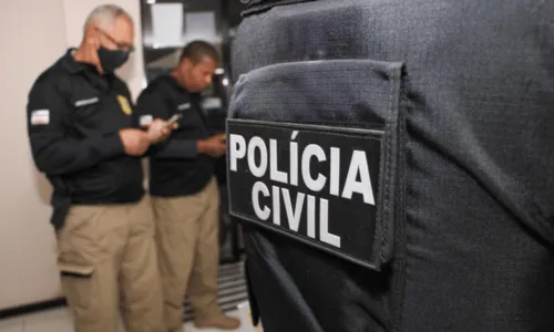 
				
					Foragido da Justiça por violência doméstica é preso na Região Metropolitana de Salvador
				
				