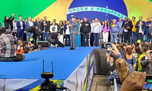 
				
					Partido Republicanos oficializa apoio à candidatura de Jair Bolsonaro
				
				
