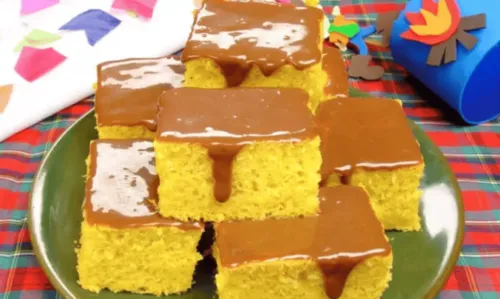 
				
					Combinação perfeita: aprenda receita de bolo de milho verde com calda de chocolate
				
				