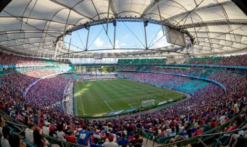 
				
					Em empate com Grêmio, Bahia registra maior público desde 2019
				
				