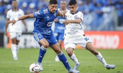 
				
					Com um jogador a mais, Bahia perde para o Cruzeiro por 1x0
				
				