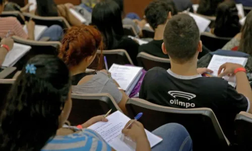 
				
					Enem: curso preparatório e gratuito tem inscrições abertas; veja detalhes
				
				