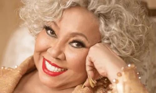 
				
					Alcione cancela participação em homenagem a Elza Soares no Rock in Rio
				
				