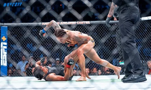 
				
					Amanda Nunes vence Julianna Peña e volta a ser a campeã do peso-galo no UFC
				
				