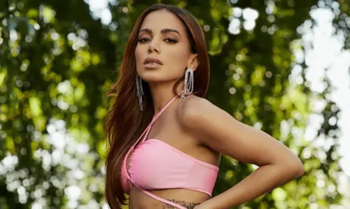 
				
					Anitta elege clipe mais caro da carreira e brinca sobre controlar equipe com orçamento
				
				