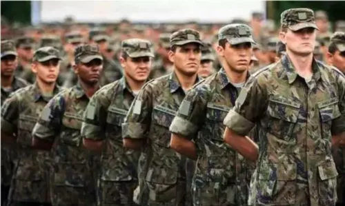 
				
					Exército abre seleção com salário inicial de R$ 8,4 mil na Bahia
				
				