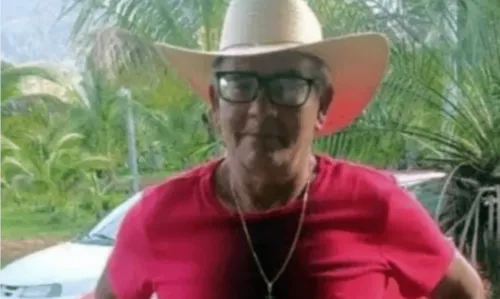 
				
					Idoso morre depois de atirar acidentalmente na própria perna no sul da Bahia
				
				