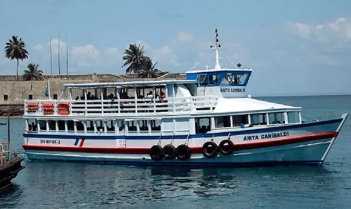 
				
					Maré baixa provoca parada de 2h na travessia Salvador-Mar Grande nesta quarta-feira
				
				