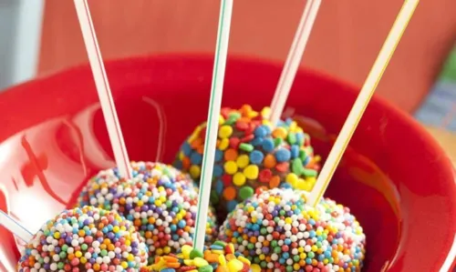 
				
					Aprenda receita simples de popcake com apenas três ingredientes
				
				