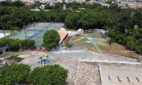 
				
					'Rock Real': Festival de bandas covers promete levar rock'n roll para público de Salvador
				
				