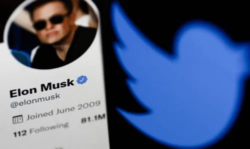 
				
					Elon Musk anuncia desistência de processo de compra do Twitter
				
				