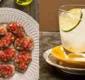 
                  Happy hour de sábado: aprenda a fazer drink de gin tônica e bruschetta de tomate