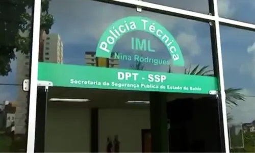 
				
					Motorista por aplicativo é encontrado morto após aceitar corrida em Salvador
				
				