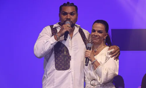 
				
					Sula Miranda grava primeiro DVD gospel com participação da mãe de Marília Mendonça
				
				