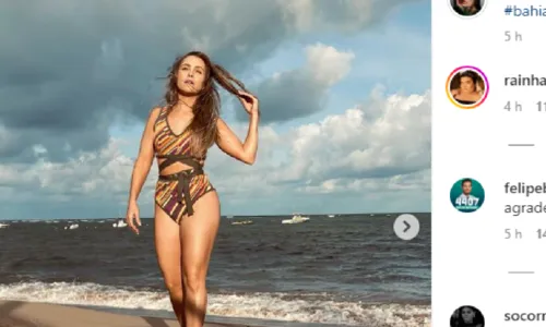 
				
					Carla Diaz esbanja corpão em fotos na Bahia: 'Photodump de um dia gostoso'
				
				