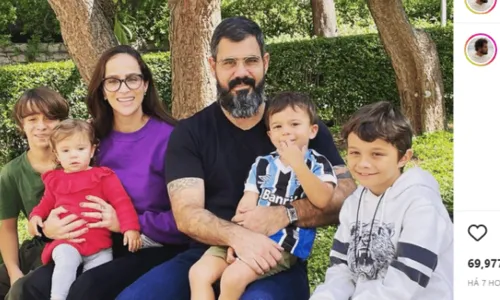 
				
					Filha recém nascida de Juliano Cazarré volta a ser internada e passa por cirurgia de emergência
				
				