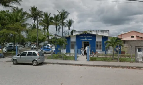 
				
					Policial militar é baleado durante troca de tiros com criminosos na Bahia
				
				