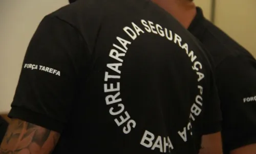 
				
					Servidor público é preso em flagrante por posse ilegal de arma no leste da Bahia
				
				