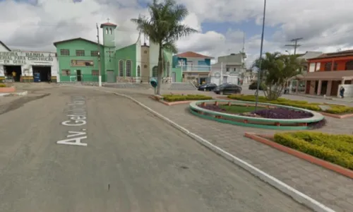 
				
					Guarda municipal é morto a tiros em Barra do Choça, sudoeste da Bahia 
				
				