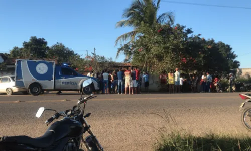 
				
					Mulher é morta a facadas pelo ex-companheiro na Bahia
				
				