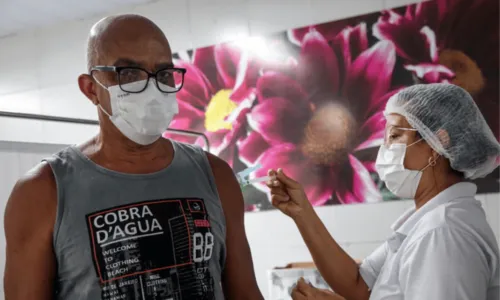 
				
					Vacinação contra Covid-19 e Influenza estão suspensas neste final de semana em Salvador
				
				