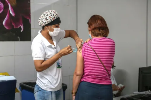 
				
					Vacinação contra a Covid-19 continua em Salvador nesta terça-feira (9); confira estratégia
				
				