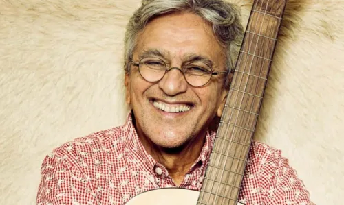 
				
					Parabéns, Caetano Veloso! Artista completa 80 anos neste domingo e iBahia faz série de reportagens especiais
				
				