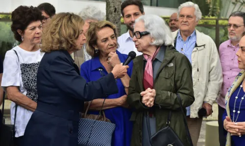 
				
					Fernanda Montenegro participa de homenagem ao autor Gilberto Braga
				
				