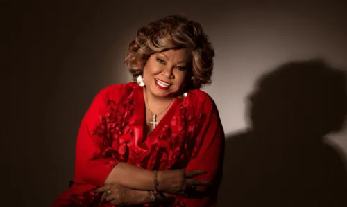 
				
					Alcione completa 50 anos de carreira e celebra com show em Salvador
				
				