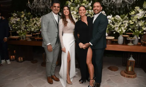 
				
					Famosos prestigiam casamento do alfaiate João Camargo em São Paulo; veja fotos
				
				