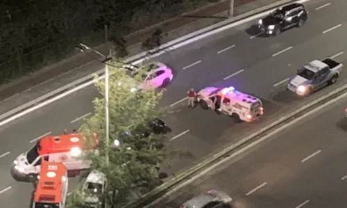 
				
					Motorista por aplicativo é baleado na Avenida Pinto de Aguiar
				
				