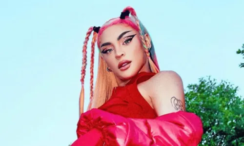 
				
					Com câncer no cérebro, fã de Pabllo Vittar pede um abraço da cantora
				
				