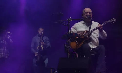 
				
					FOTOS: Maria Bethânia, João Gomes, Paralamas e Harmonia agitam 2ª noite do FIB
				
				