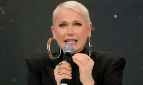 
				
					Xuxa recusa convite para dueto de Ilariê com banda da Islândia: 'Tia Xuxa não canta'
				
				