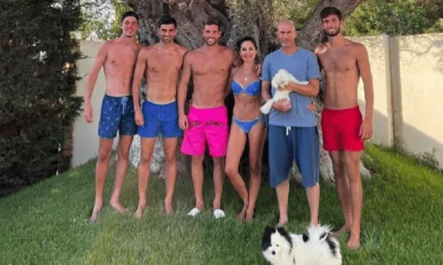 
				
					Carrasco da Copa do Mundo de 1998, Zidane posta foto com filhos e surpreende
				
				