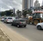 
                  Trânsito é desviado na Rua Lucaia para realização de obras do BRT e gera congestionamento