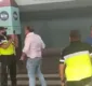
                  Vídeo: deputado federal João Bacelar discute com agentes da Transalvador na área de embarque do aeroporto