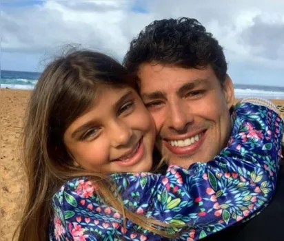 
		Pela filha, Cauã Reymond diz que carreira internacional não é mais uma ambição
