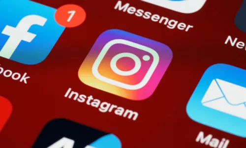 
				
					Usuários relatam instabilidade no Instagram nesta quinta-feira (22)
				
				