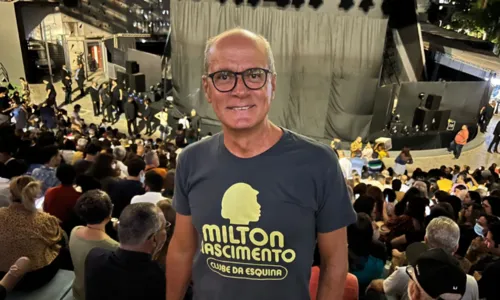 
				
					'Viver esse momento depois de 60 anos é sinal que os sonhos não envelheceram', diz Milton Nascimento em show de despedida em Salvador
				
				